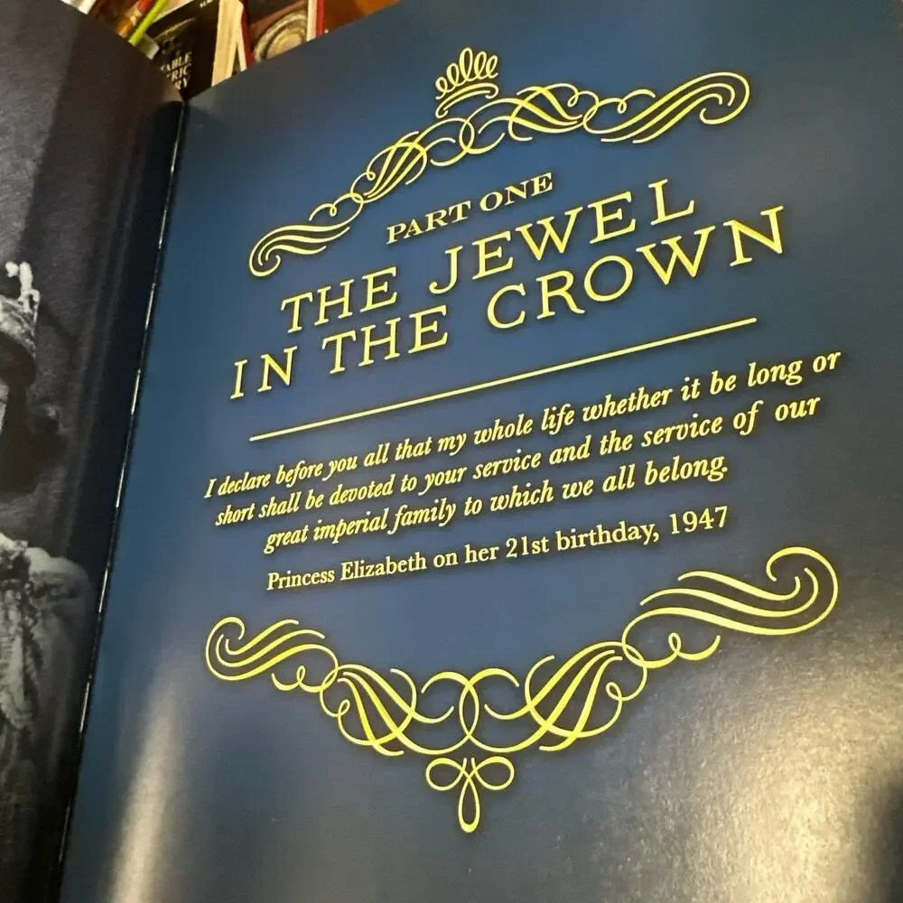 The Queen: The Life and Times of El...,‎ Ryan, Catherine
